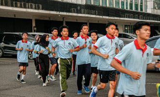 実習生が体力向上のため毎日のランニングを継続しています